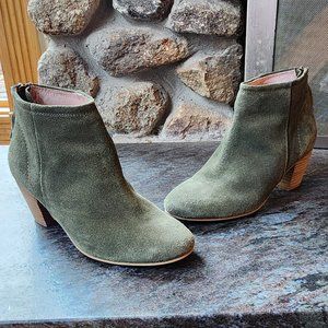 White Stuff Green Suede Ankle Booties Size 6